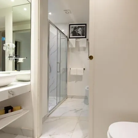 Piazza Di Spagna Moda Luxury * Ρώμη