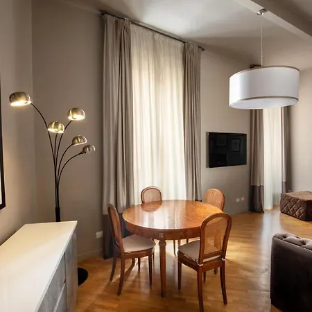 Piazza Di Spagna Moda Luxury Daire *